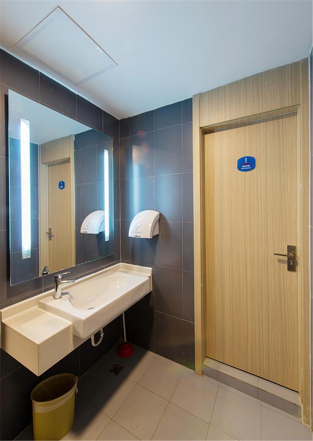 Hanting Hotel Nanjing Wutang Square المظهر الخارجي الصورة